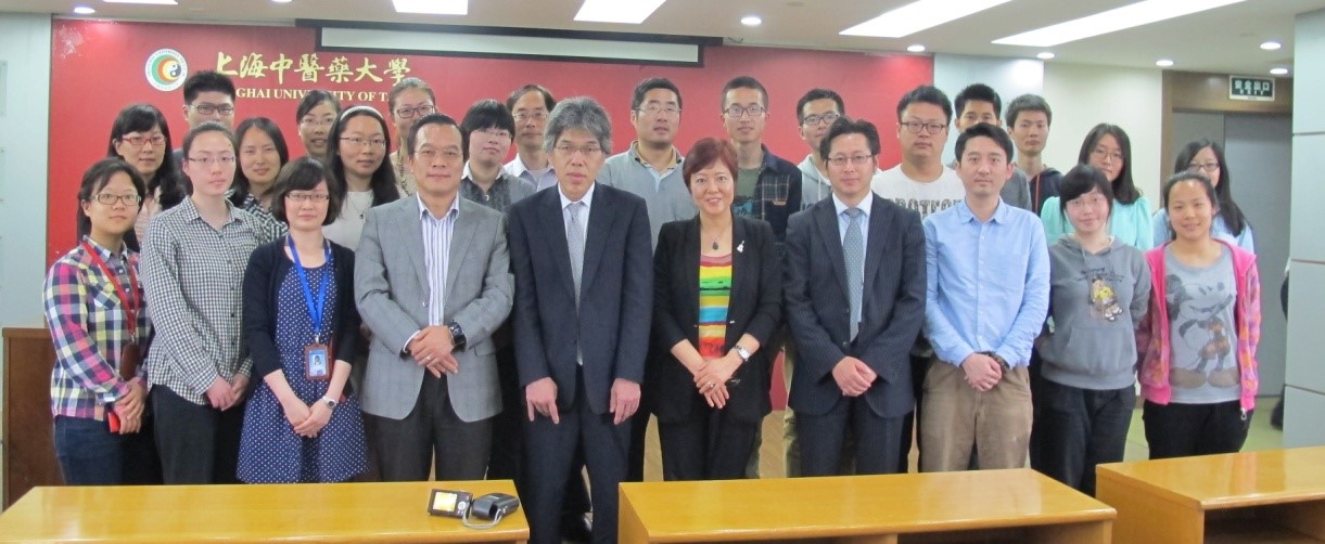 香港浸会大学李敏教授、日本富山大学柴原直利教授来做爱自拍
