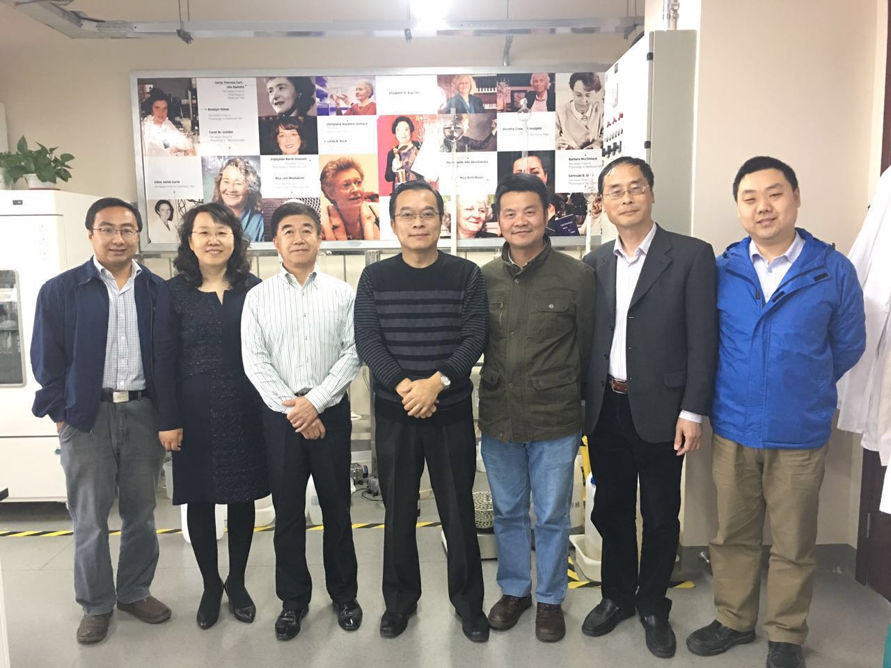沈阳药科大学华会明教授和北京出入境检验检疫局刘鑫博士来做爱自拍